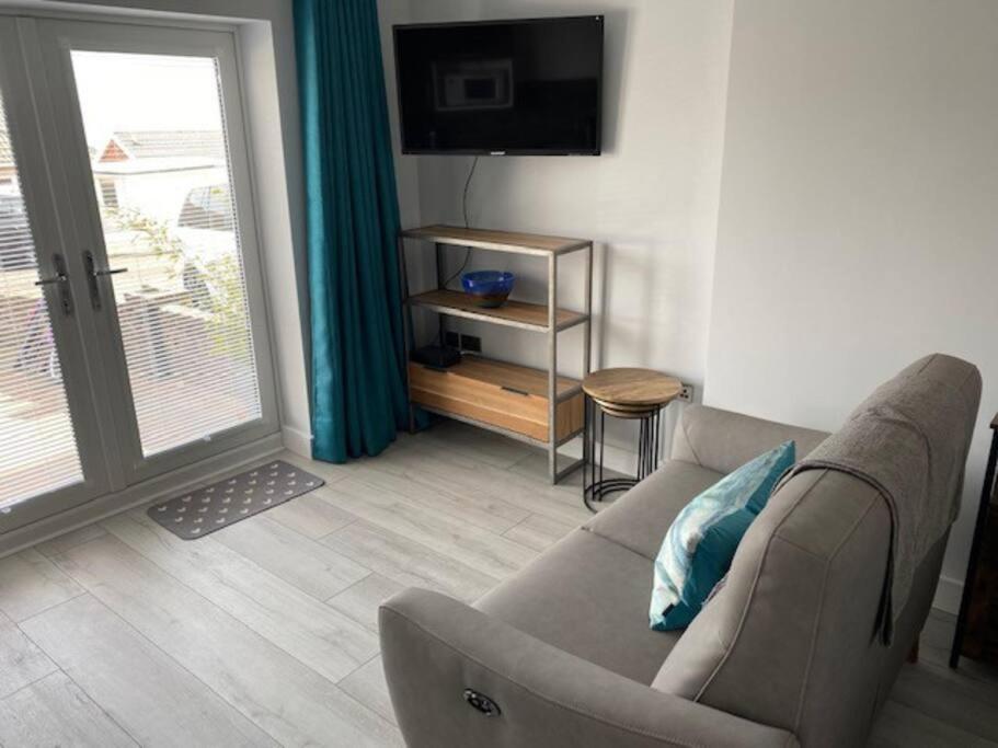 Luxury Mumbles View Studio Apartment 斯旺西 外观 照片