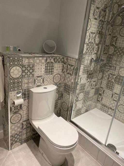 Luxury Mumbles View Studio Apartment 斯旺西 外观 照片